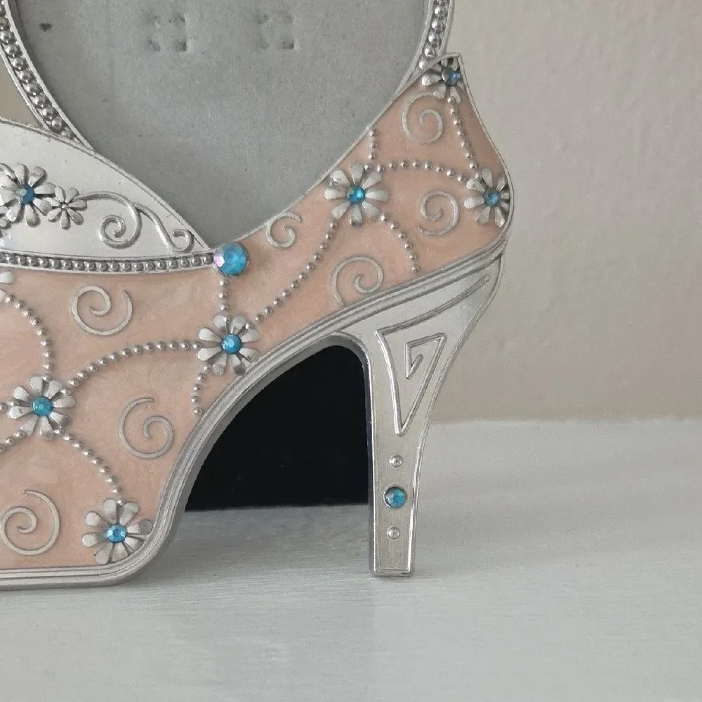 Elegant Silver and Cream Decorative Shoe Frame